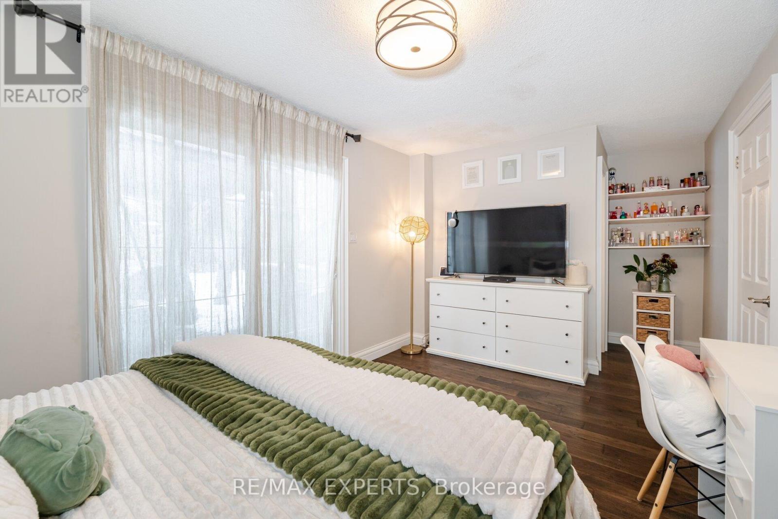 92 Ambleside Drive, Brampton, Ontario  L6Y 1B9 - Photo 17 - W12576018