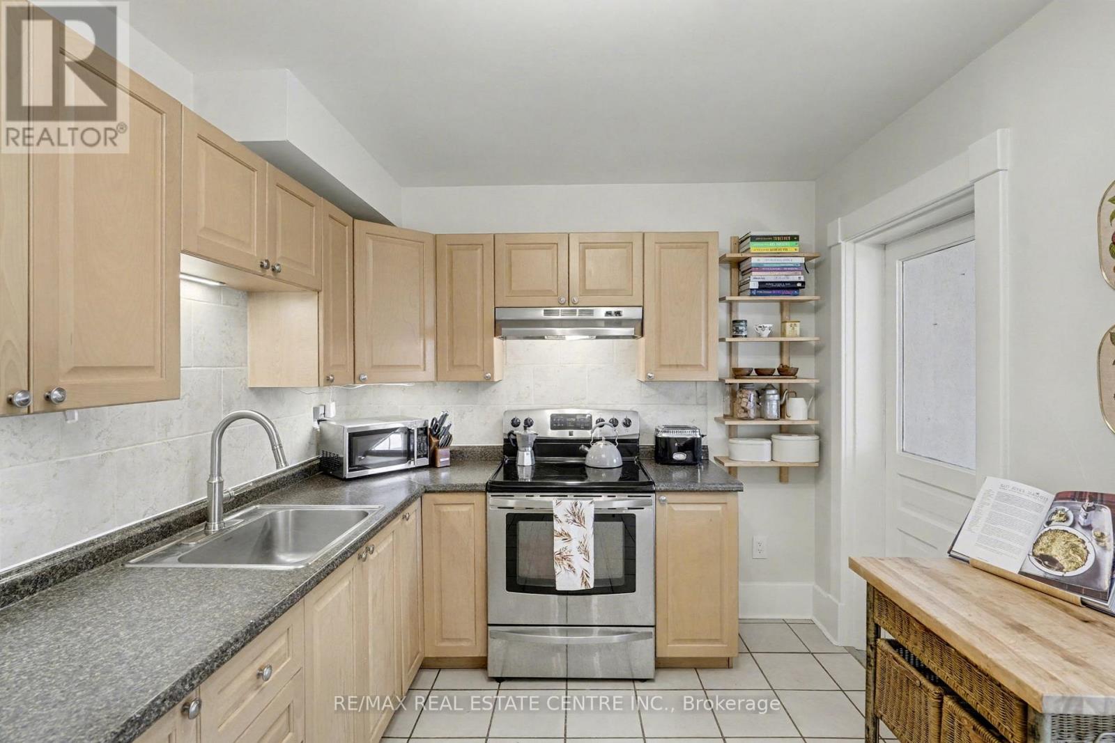 60 Rife Avenue, Cambridge, Ontario  N3C 2G7 - Photo 14 - X12575978