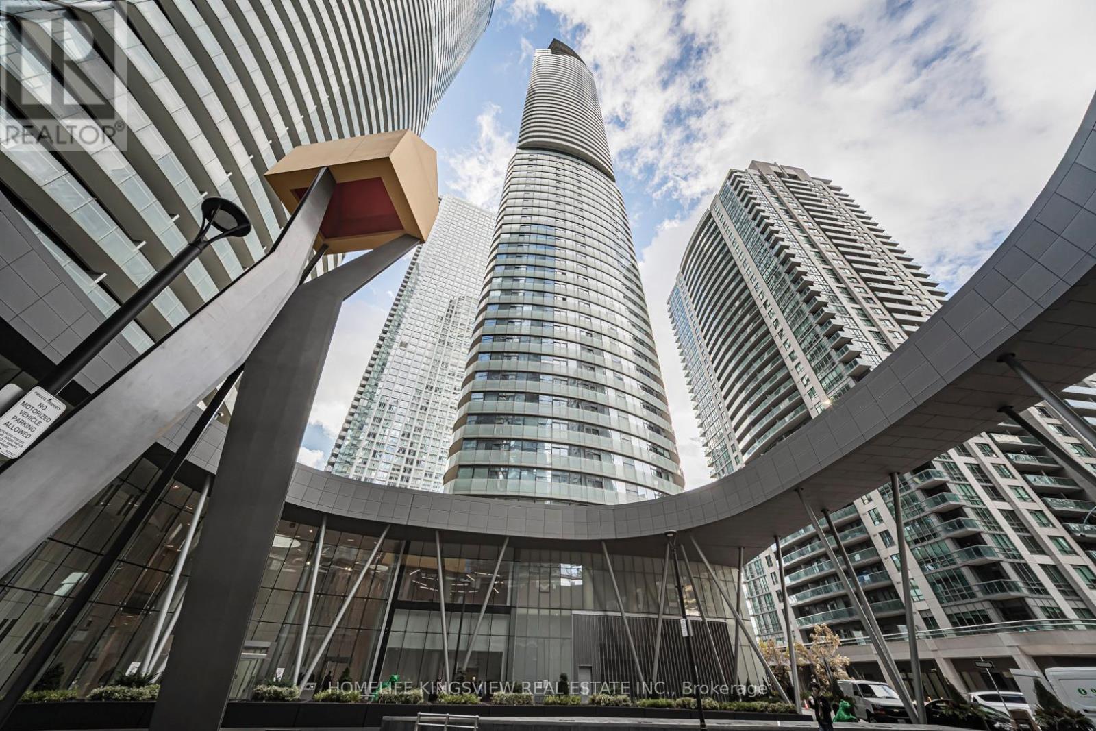 1001 - 12 York Street, Toronto, Ontario  M5J 0A9 - Photo 3 - C12576066