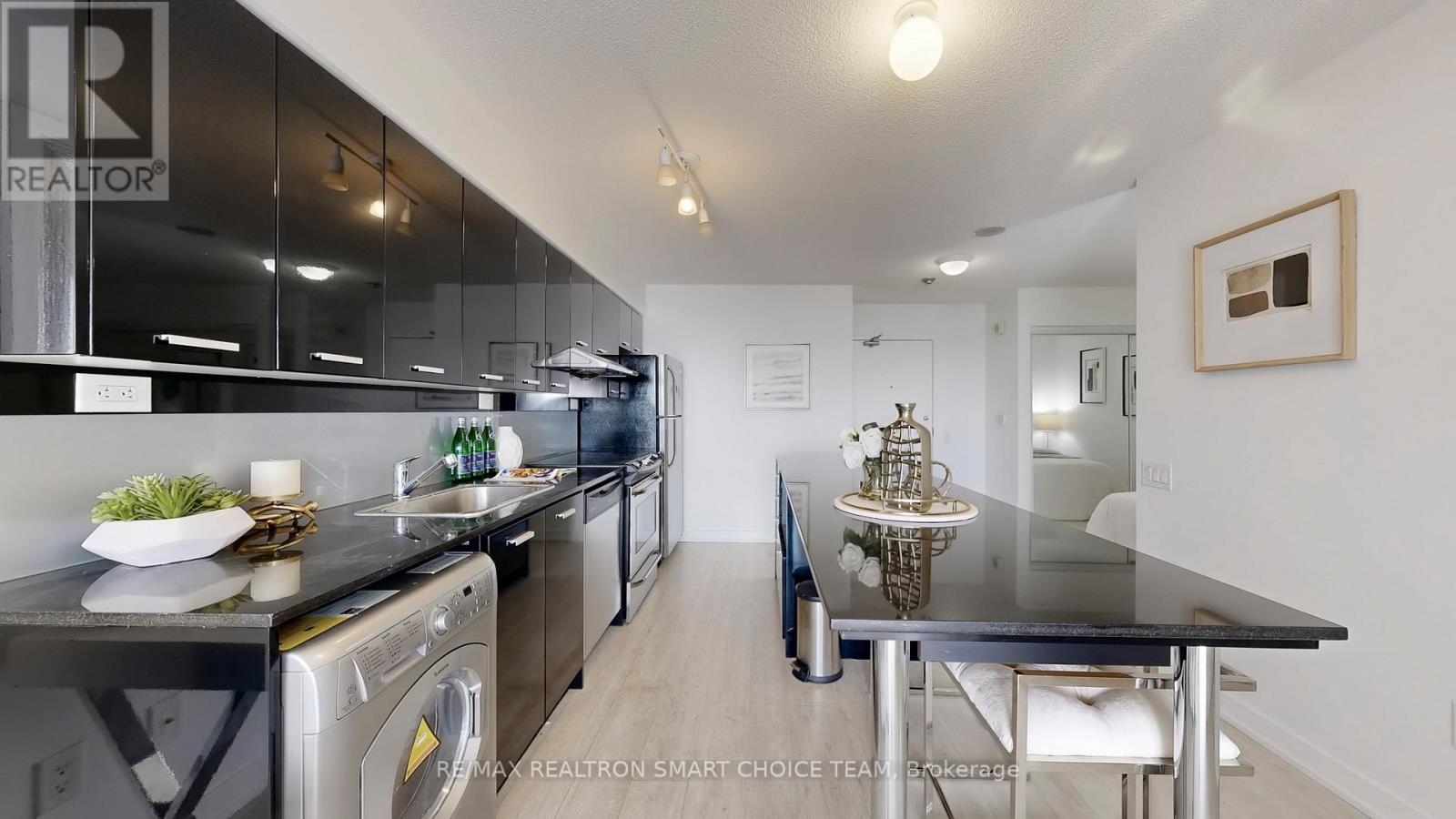 1101b - 19 Singer Court, Toronto, Ontario  M2K 0B2 - Photo 10 - C12576210