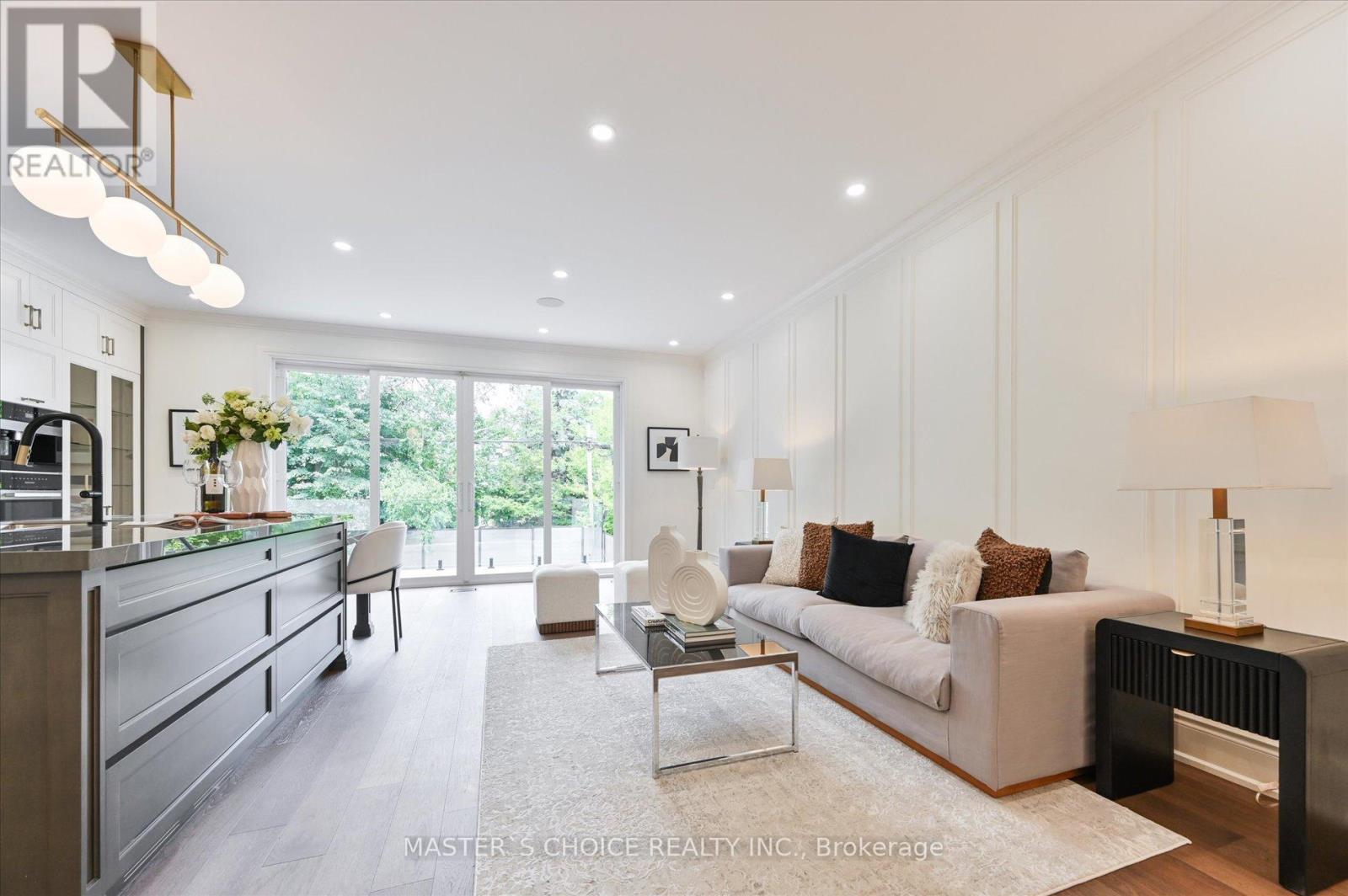 382 St Clements Avenue, Toronto, Ontario  M5N 1M1 - Photo 12 - C12576244