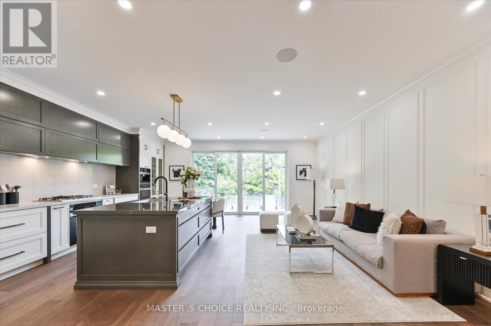 382 St Clements Avenue, Toronto, Ontario  M5N 1M1 - Photo 13 - C12576244