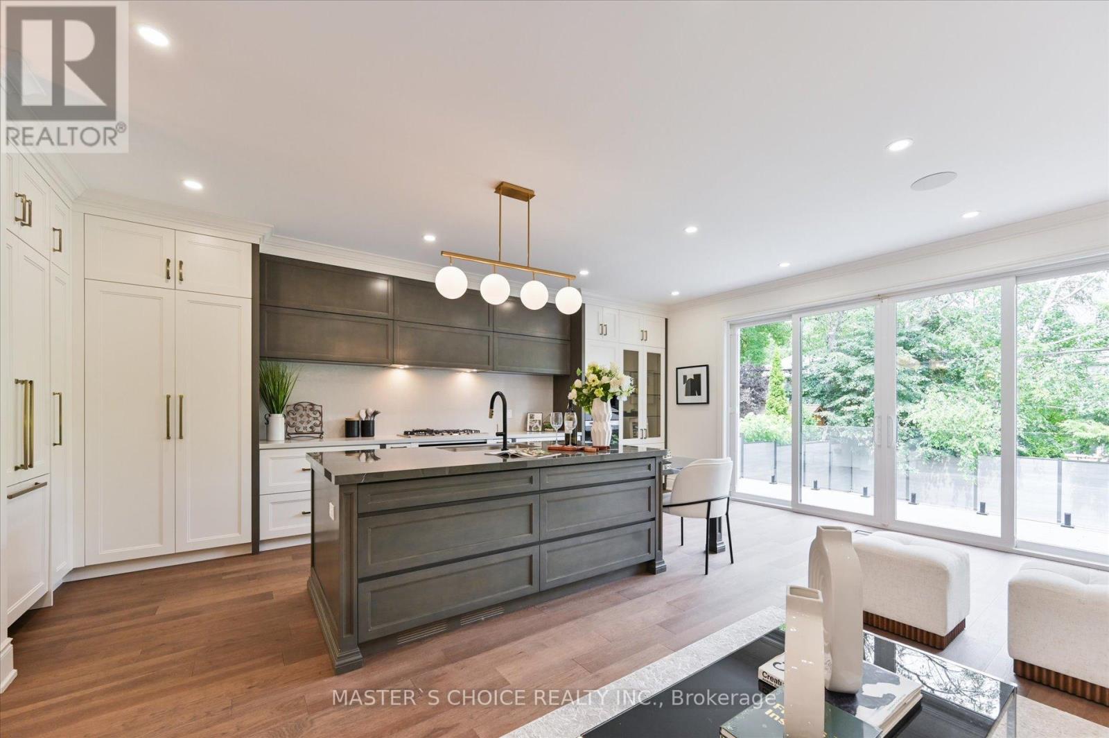 382 St Clements Avenue, Toronto, Ontario  M5N 1M1 - Photo 14 - C12576244