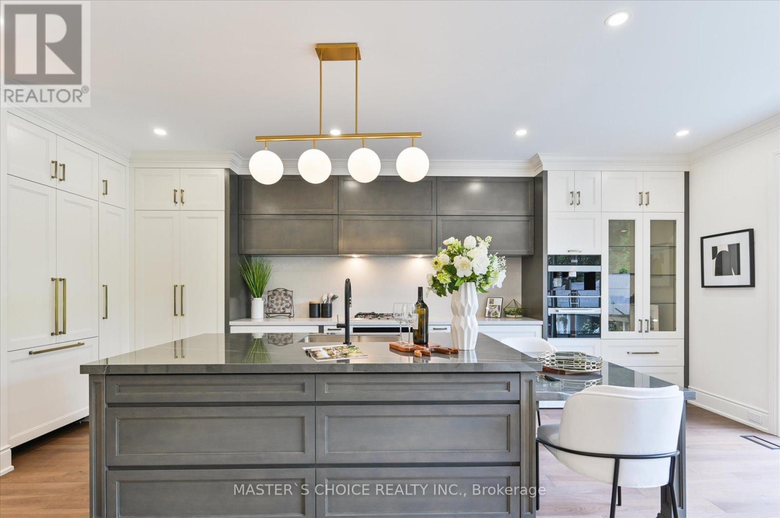 382 St Clements Avenue, Toronto, Ontario  M5N 1M1 - Photo 15 - C12576244