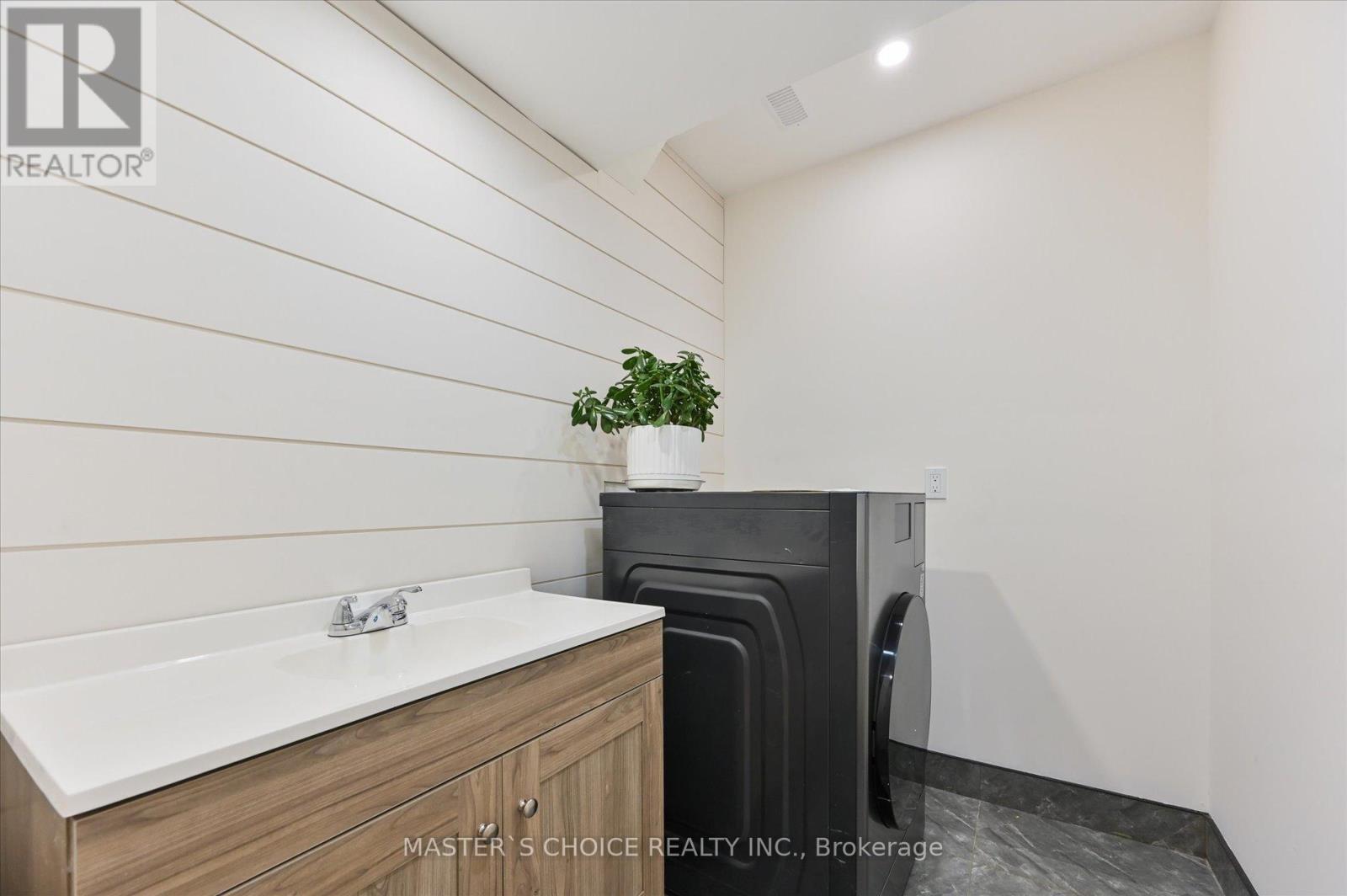 382 St Clements Avenue, Toronto, Ontario  M5N 1M1 - Photo 36 - C12576244