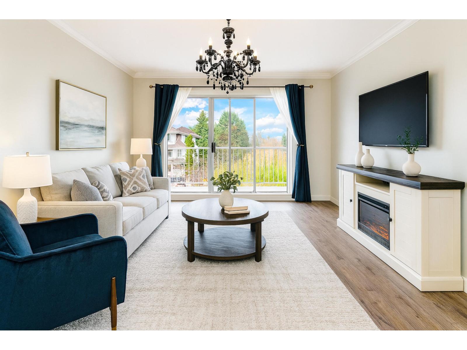 301 2780 Ware Street, Abbotsford, British Columbia  V2S 7C7 - Photo 2 - R3069853