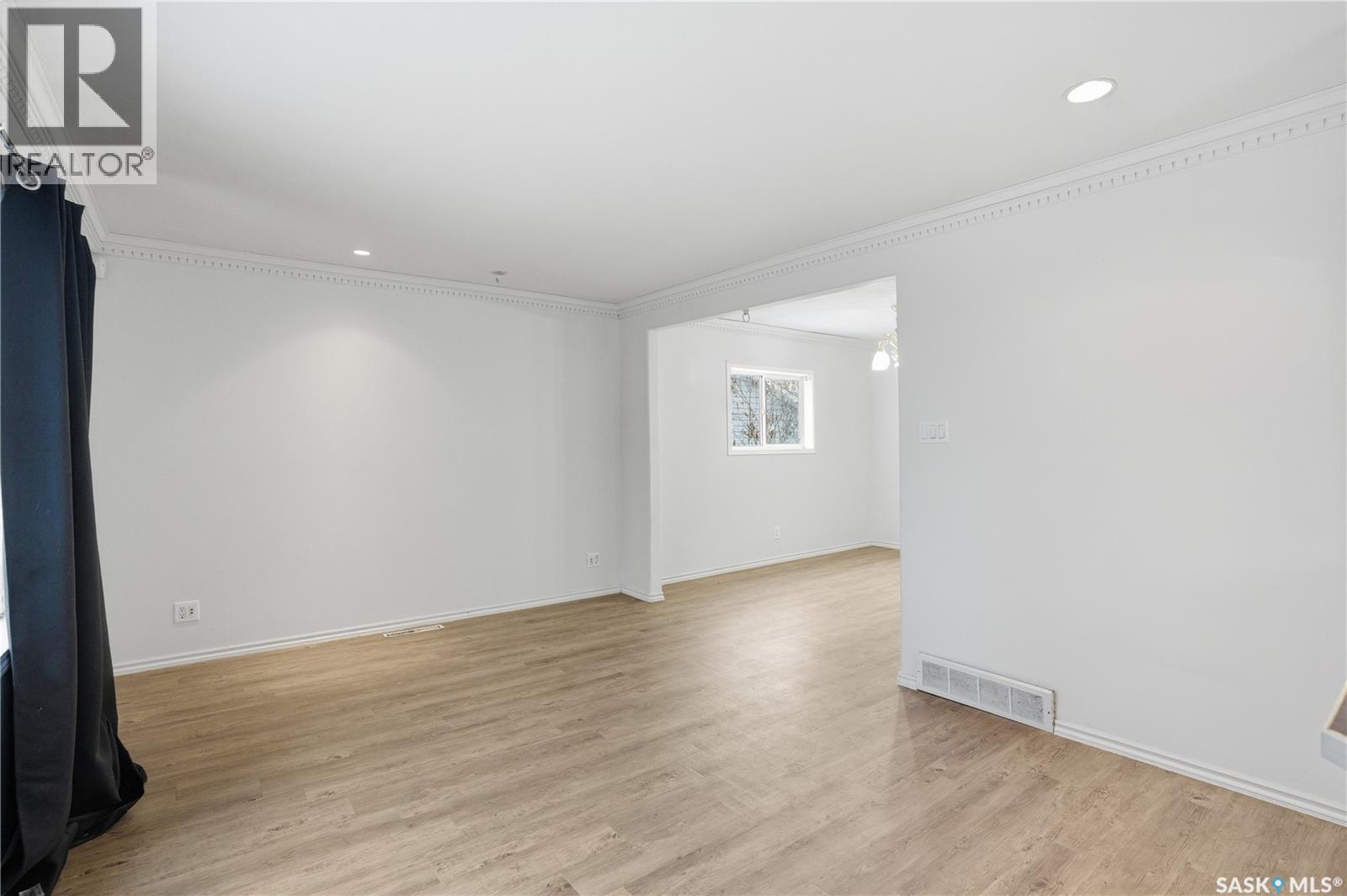 311 I Avenue N, Saskatoon, Saskatchewan  S7L 2G5 - Photo 13 - SK024634