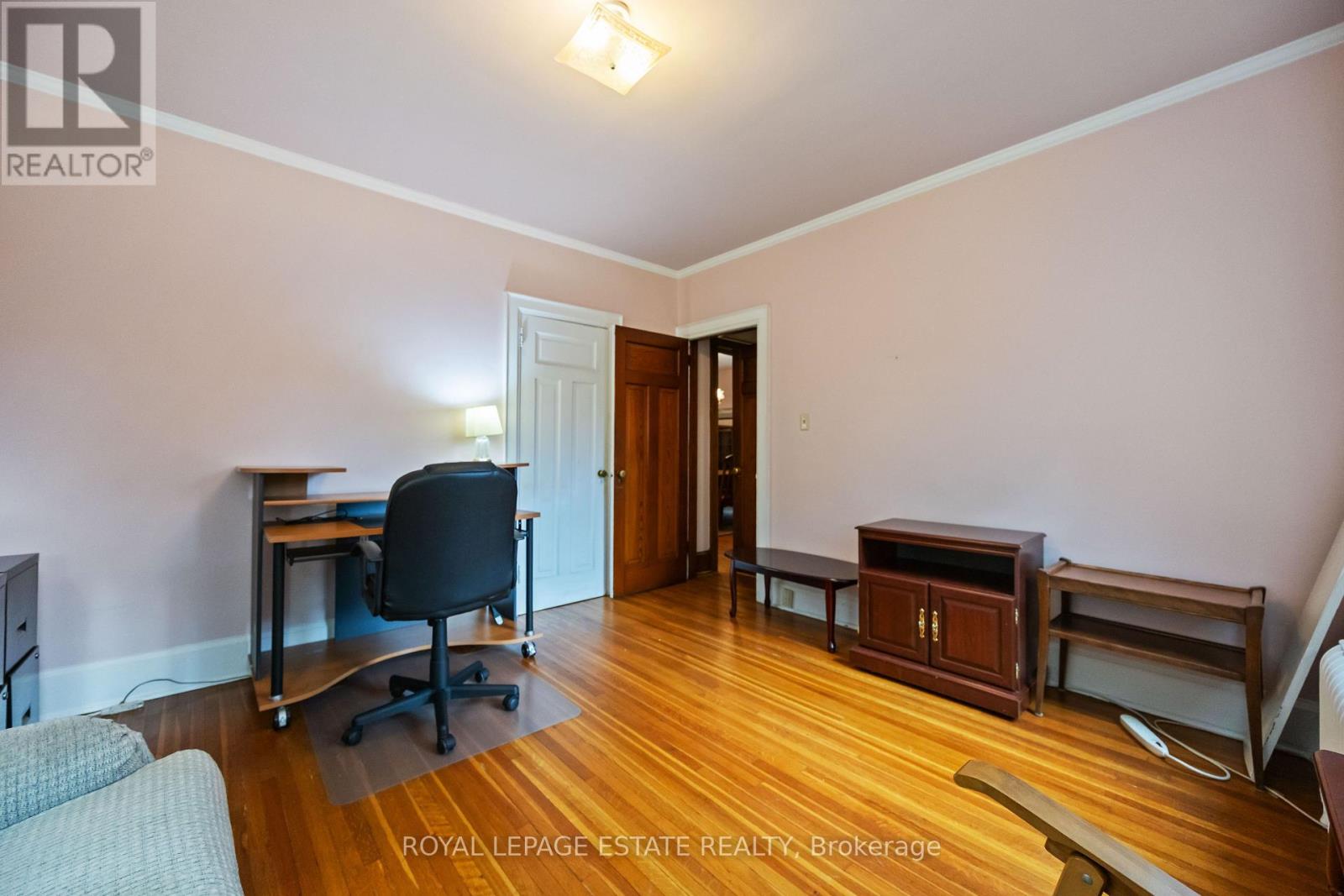 877 Broadview Avenue, Toronto, Ontario  M4K 2P9 - Photo 11 - E12576180