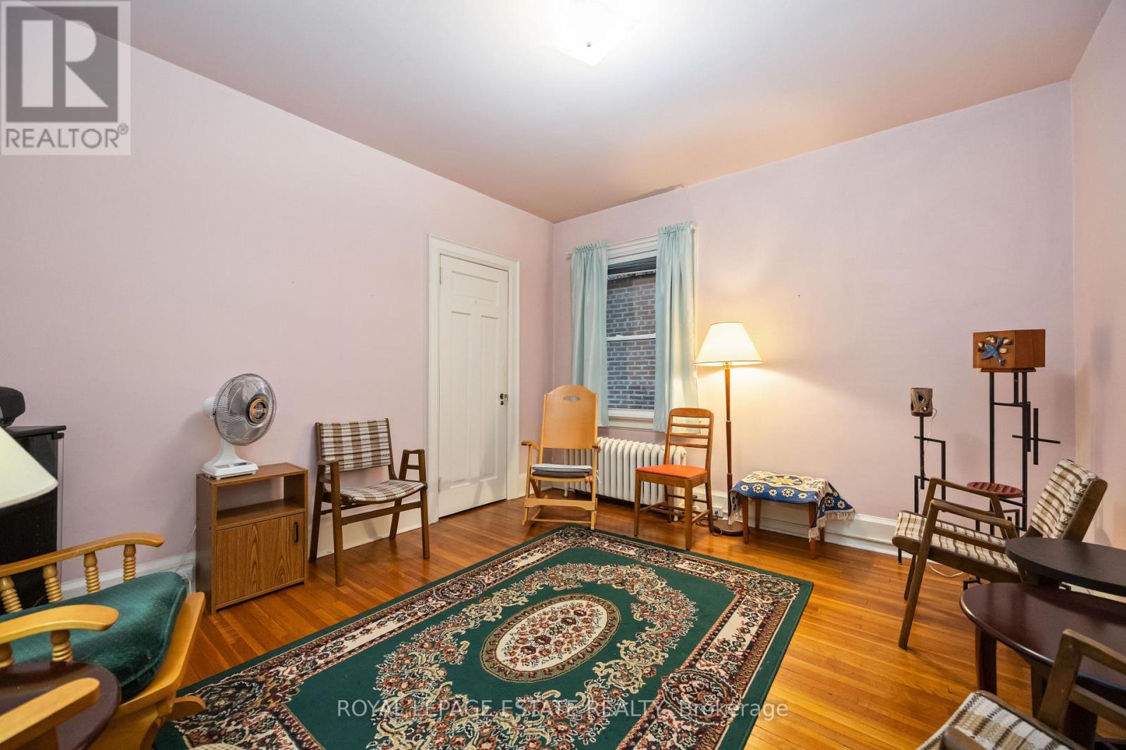 877 Broadview Avenue, Toronto, Ontario  M4K 2P9 - Photo 13 - E12576180