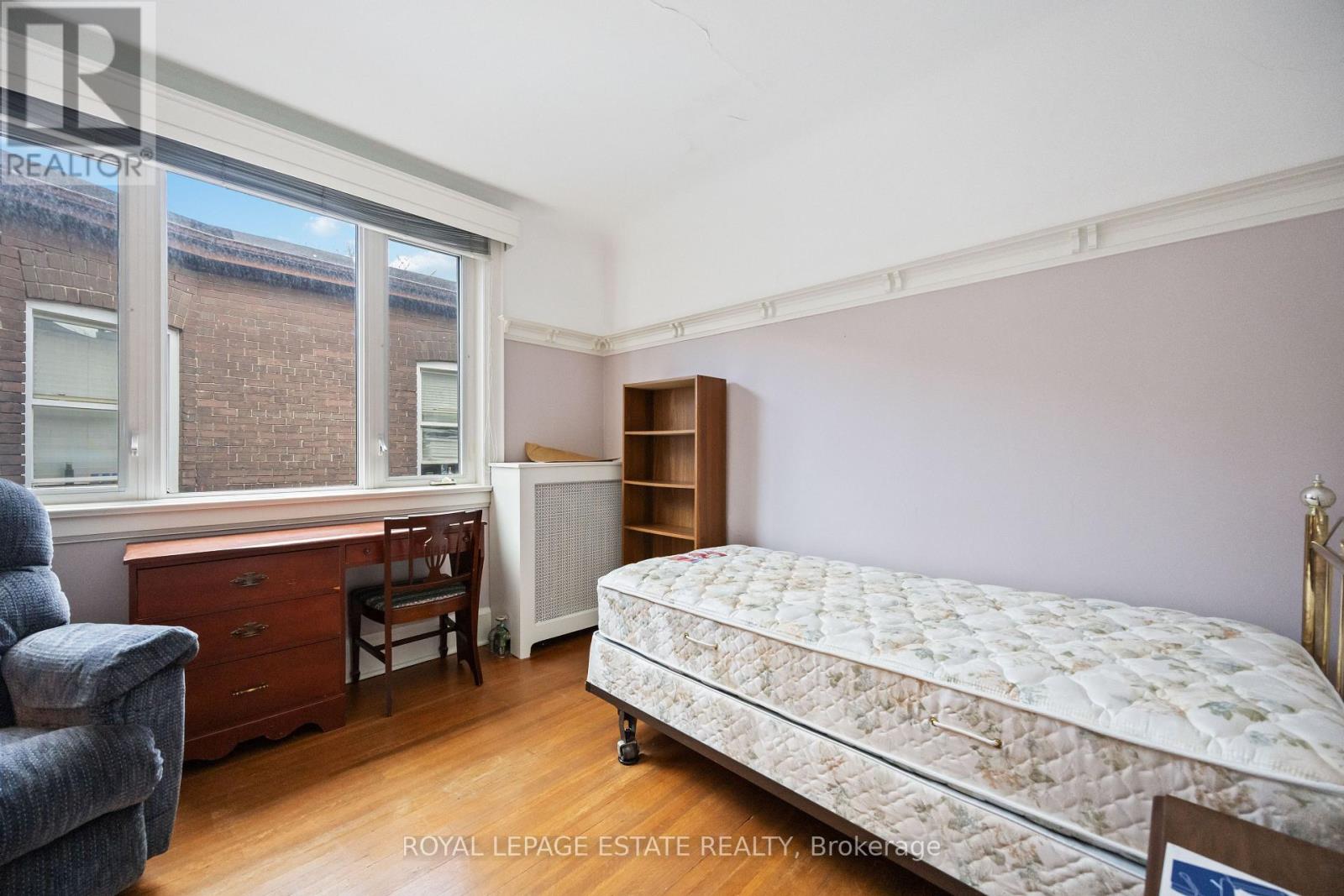 877 Broadview Avenue, Toronto, Ontario  M4K 2P9 - Photo 17 - E12576180