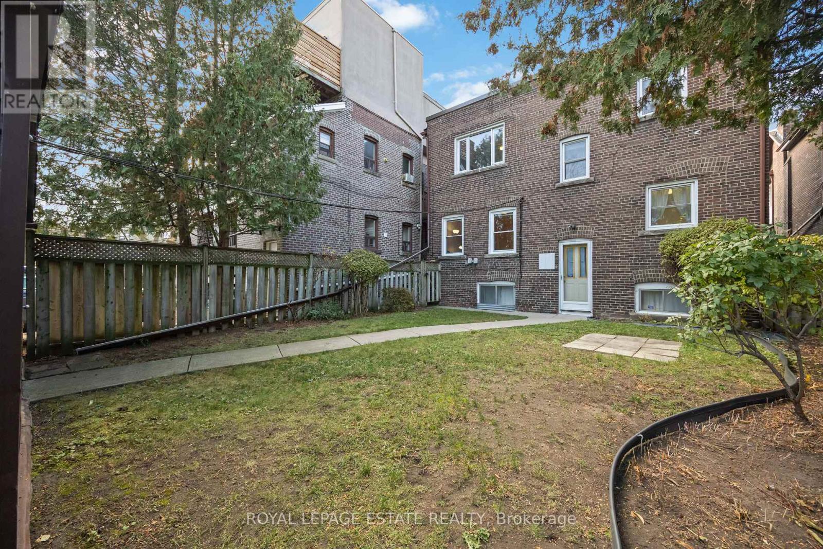 877 Broadview Avenue, Toronto, Ontario  M4K 2P9 - Photo 28 - E12576180