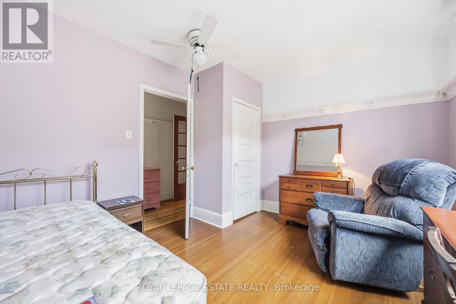 877 Broadview Avenue, Toronto, Ontario  M4K 2P9 - Photo 14 - E12576202