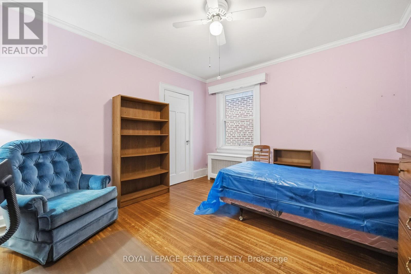 877 Broadview Avenue, Toronto, Ontario  M4K 2P9 - Photo 15 - E12576202