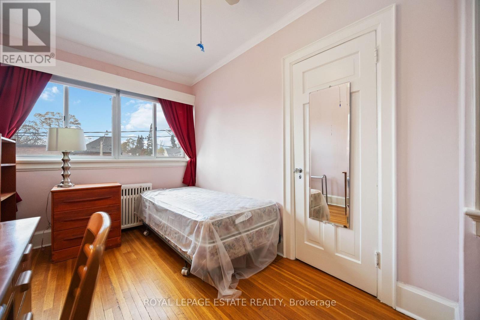 877 Broadview Avenue, Toronto, Ontario  M4K 2P9 - Photo 19 - E12576202