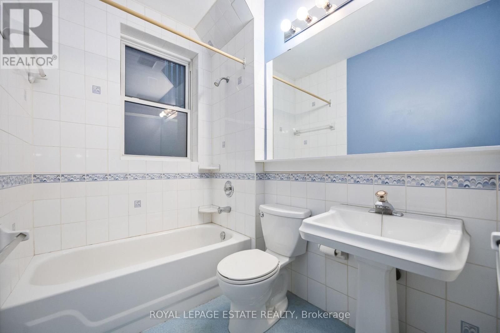 877 Broadview Avenue, Toronto, Ontario  M4K 2P9 - Photo 22 - E12576202