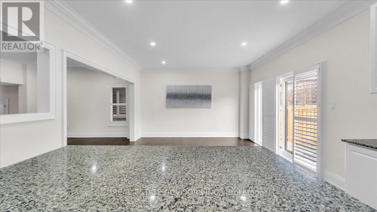 7 Ferdinand Drive, Brampton, Ontario  L6Y 0E4 - Photo 18 - W12573462