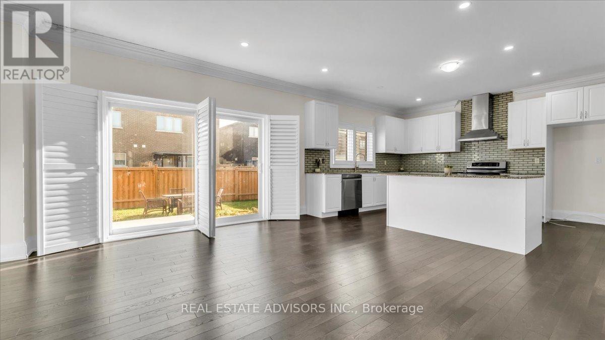 7 Ferdinand Drive, Brampton, Ontario  L6Y 0E4 - Photo 11 - W12573462