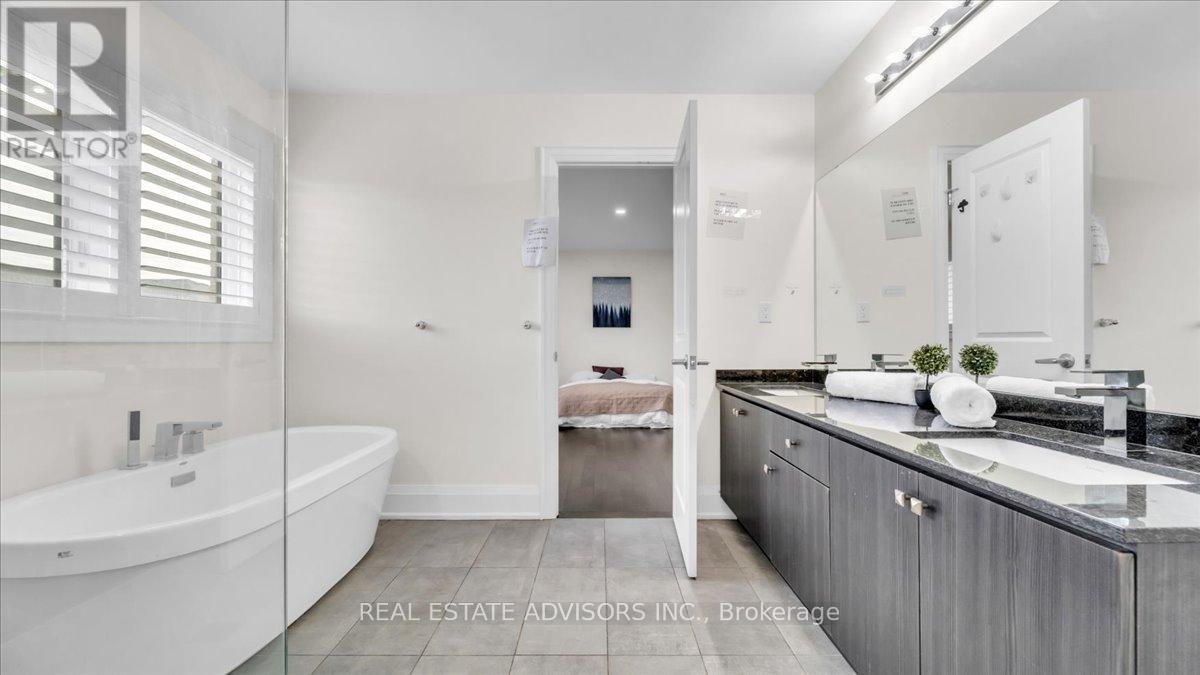 7 Ferdinand Drive, Brampton, Ontario  L6Y 0E4 - Photo 28 - W12573462