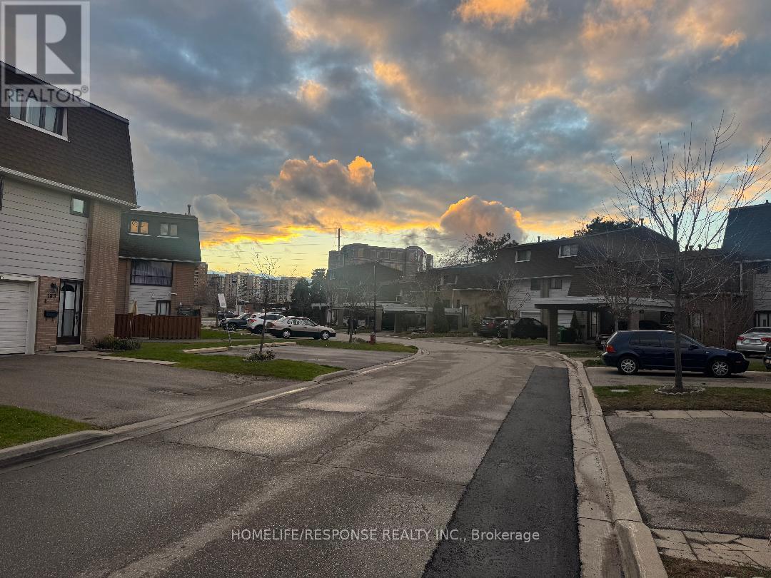 181 - 475 Bramalea Road, Brampton, Ontario  L6T 2X3 - Photo 3 - W12575988