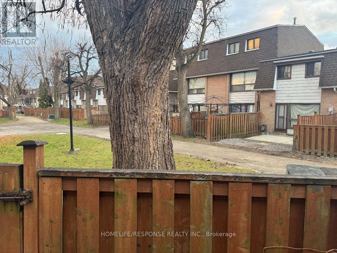 181 - 475 Bramalea Road, Brampton, Ontario  L6T 2X3 - Photo 7 - W12575988