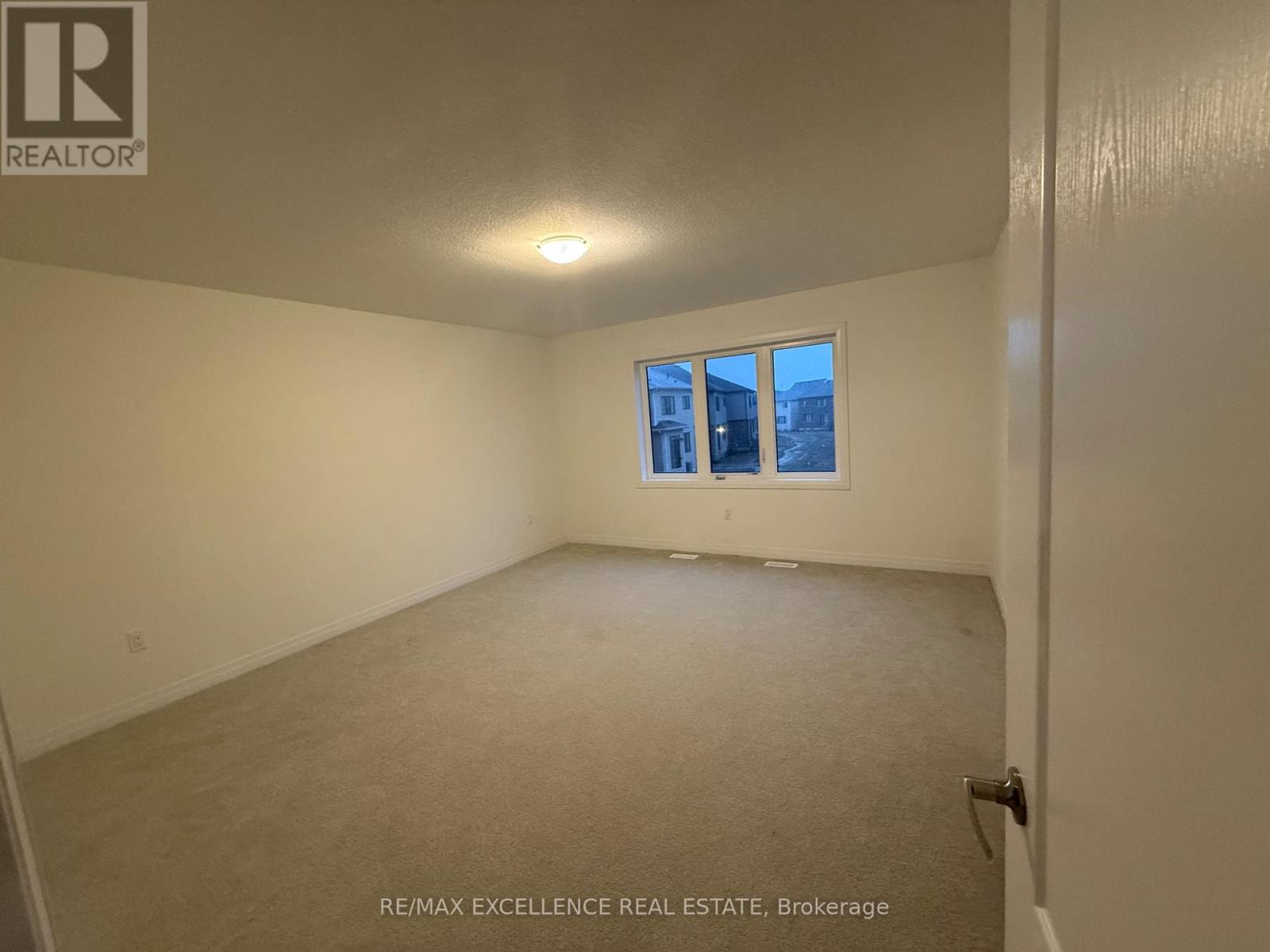 116 Velvet Way, Thorold, Ontario  L2V 0P3 - Photo 13 - X12574886