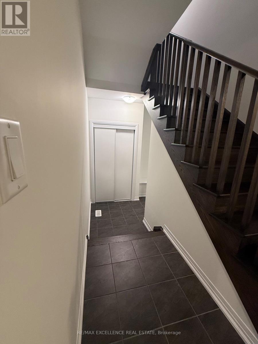 116 Velvet Way, Thorold, Ontario  L2V 0P3 - Photo 8 - X12574886