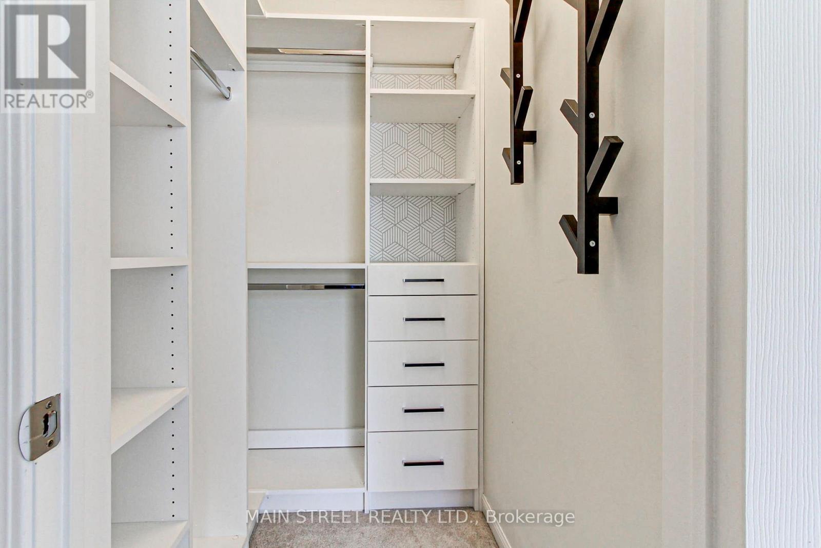 15949 Bayview Avenue, Aurora, Ontario  L4G 0S3 - Photo 12 - N12576122