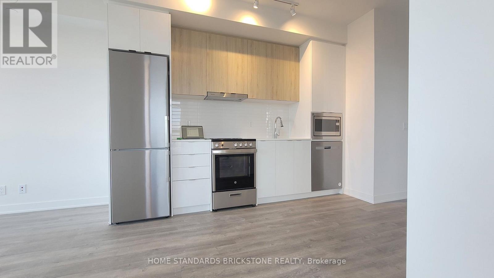 #b-2708 - 50 Upper Mall Way, Vaughan, Ontario  L4J 4P8 - Photo 5 - N12576128