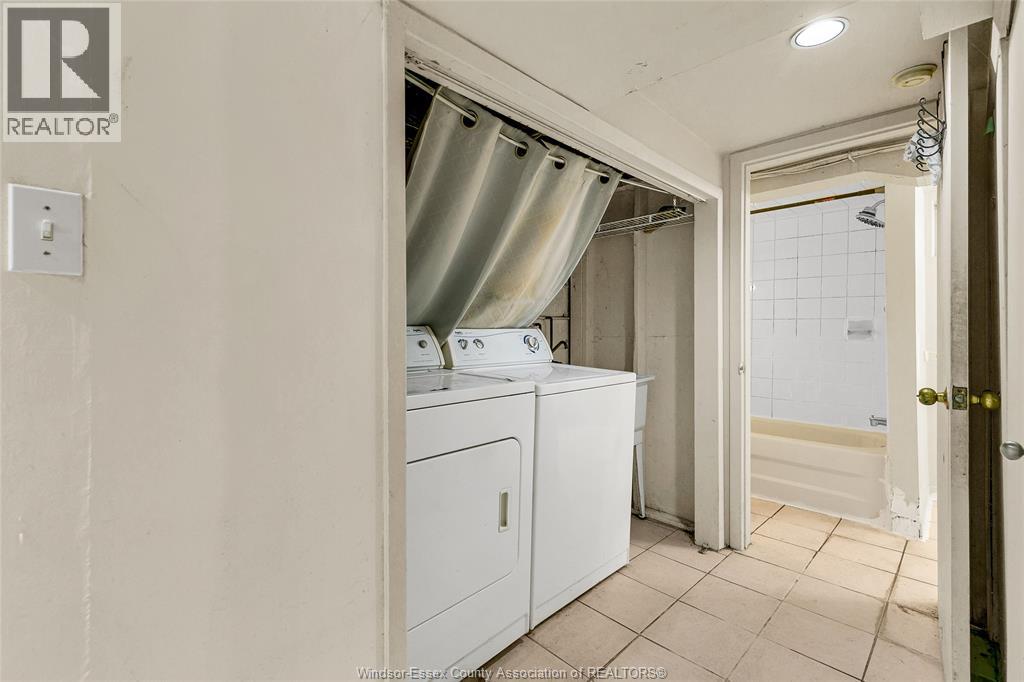 390 Partington, Windsor, Ontario  N9B 2N5 - Photo 20 - 25030599