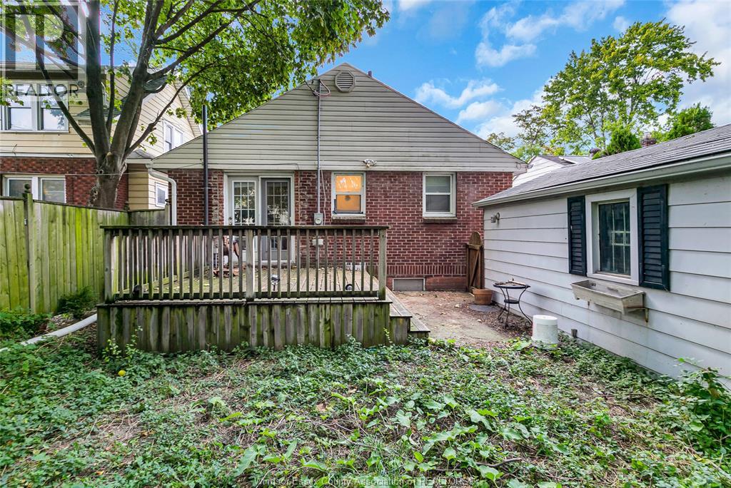 390 Partington, Windsor, Ontario  N9B 2N5 - Photo 23 - 25030599