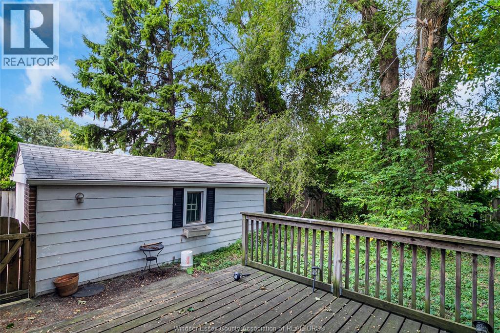 390 Partington, Windsor, Ontario  N9B 2N5 - Photo 25 - 25030599