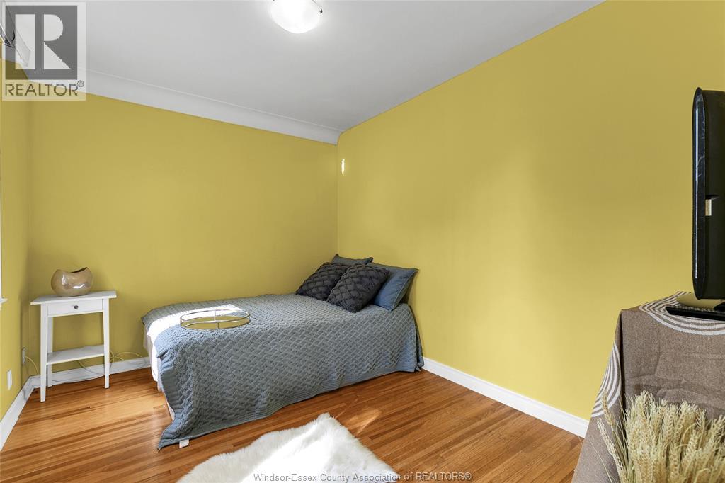 390 Partington, Windsor, Ontario  N9B 2N5 - Photo 6 - 25030599