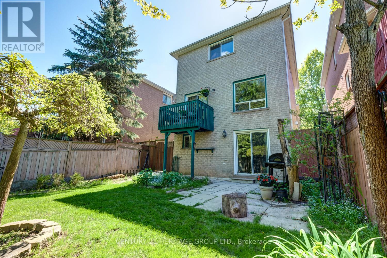 431 CARRUTHERS AVENUE, Newmarket, Ontario