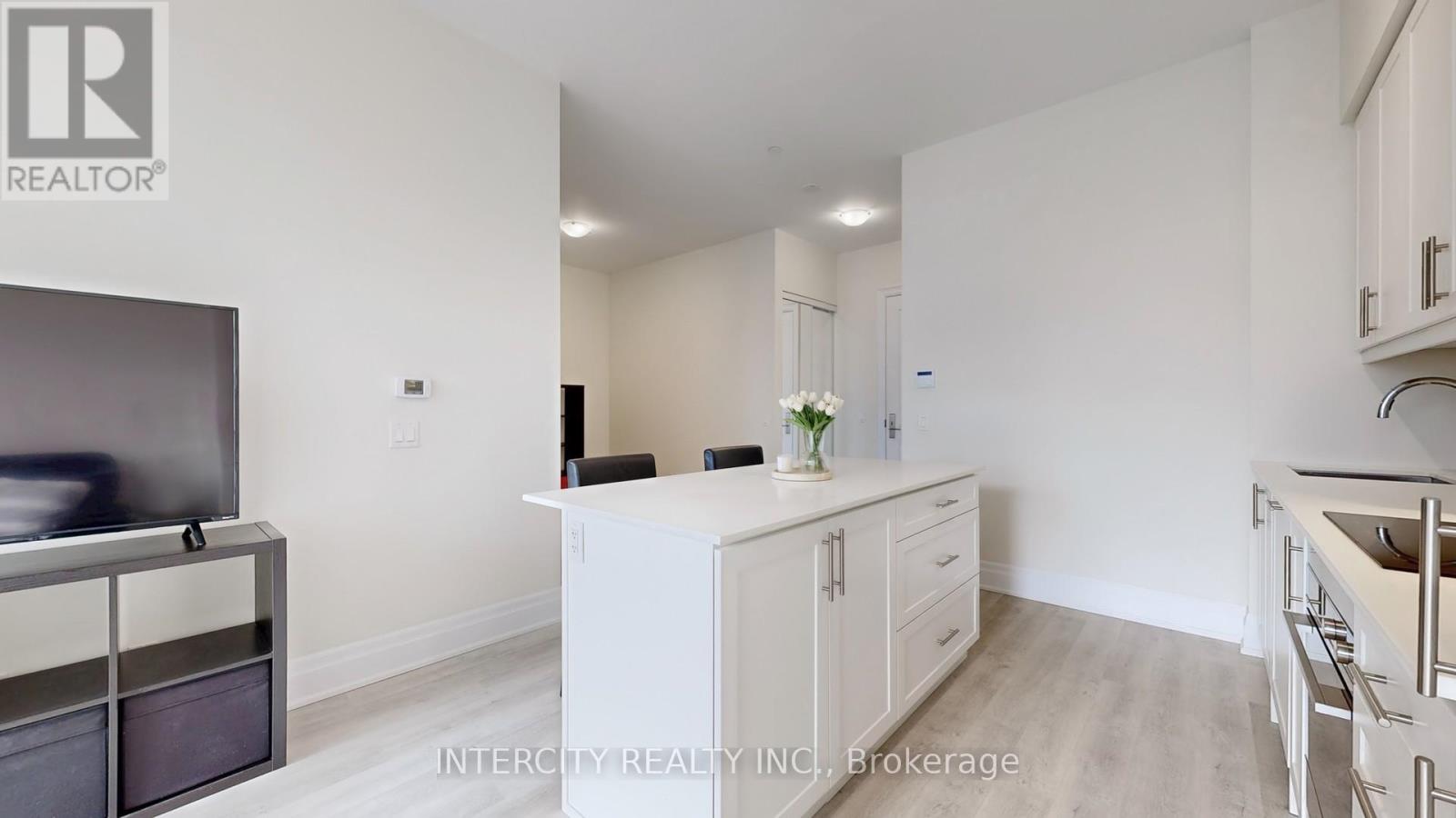 Ph07 - 9075 Jane Street, Vaughan, Ontario  L4K 0L7 - Photo 13 - N12576204