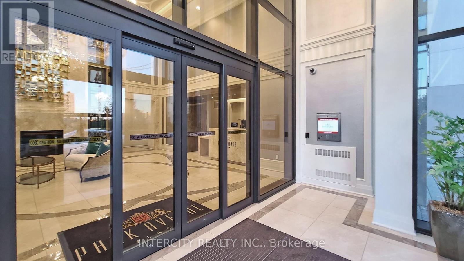 Ph07 - 9075 Jane Street, Vaughan, Ontario  L4K 0L7 - Photo 2 - N12576204