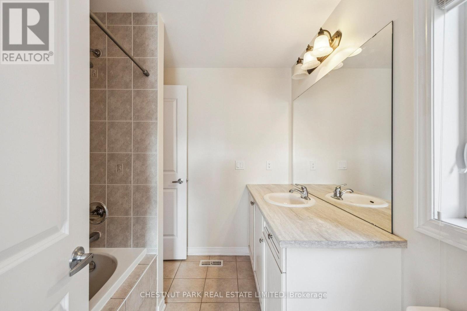 67 Hatton Garden Road, Vaughan, Ontario  L4H 3P8 - Photo 26 - N12576206