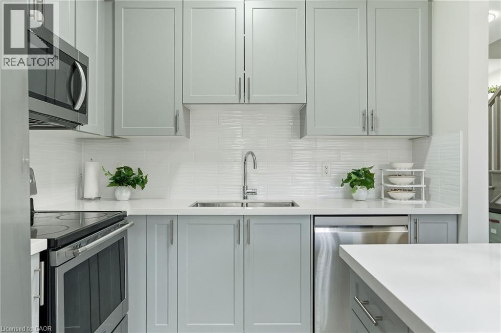 18 Mia Drive, Hamilton, Ontario  L9B 0K1 - Photo 13 - 40790521