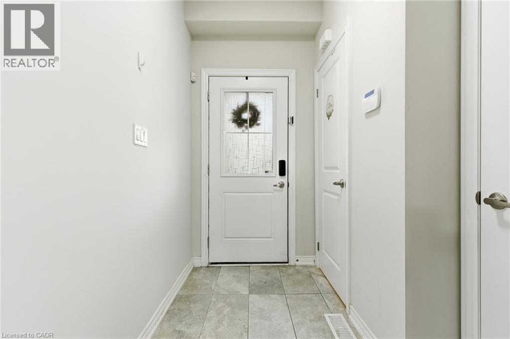 18 Mia Drive, Hamilton, Ontario  L9B 0K1 - Photo 3 - 40790521