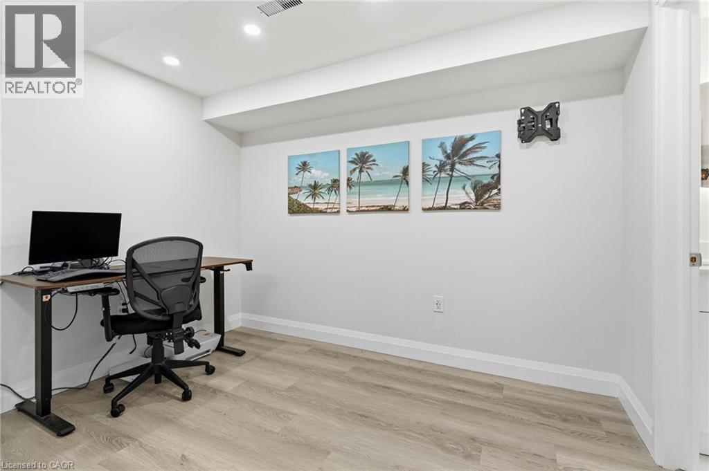 18 Mia Drive, Hamilton, Ontario  L9B 0K1 - Photo 31 - 40790521