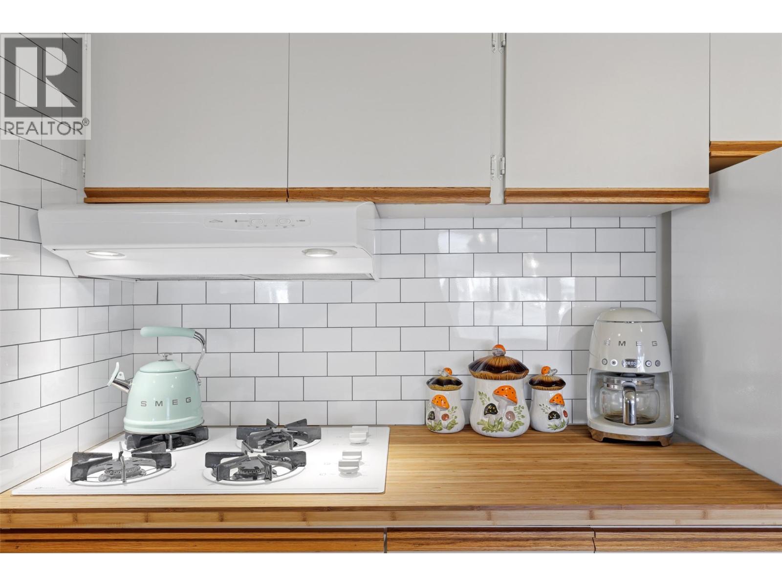 855 Renfrew Avenue, Kamloops, British Columbia  V2B 3X3 - Photo 8 - 10369857