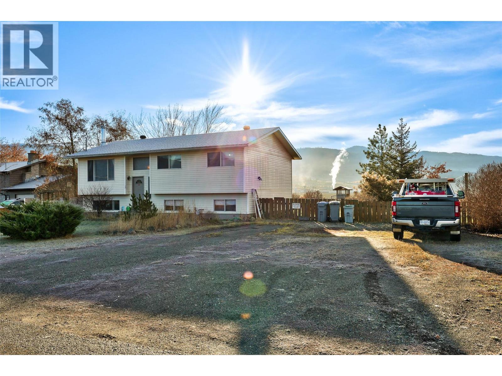 273 Station Road, Kamloops, British Columbia  V0E 1Z0 - Photo 2 - 10369839