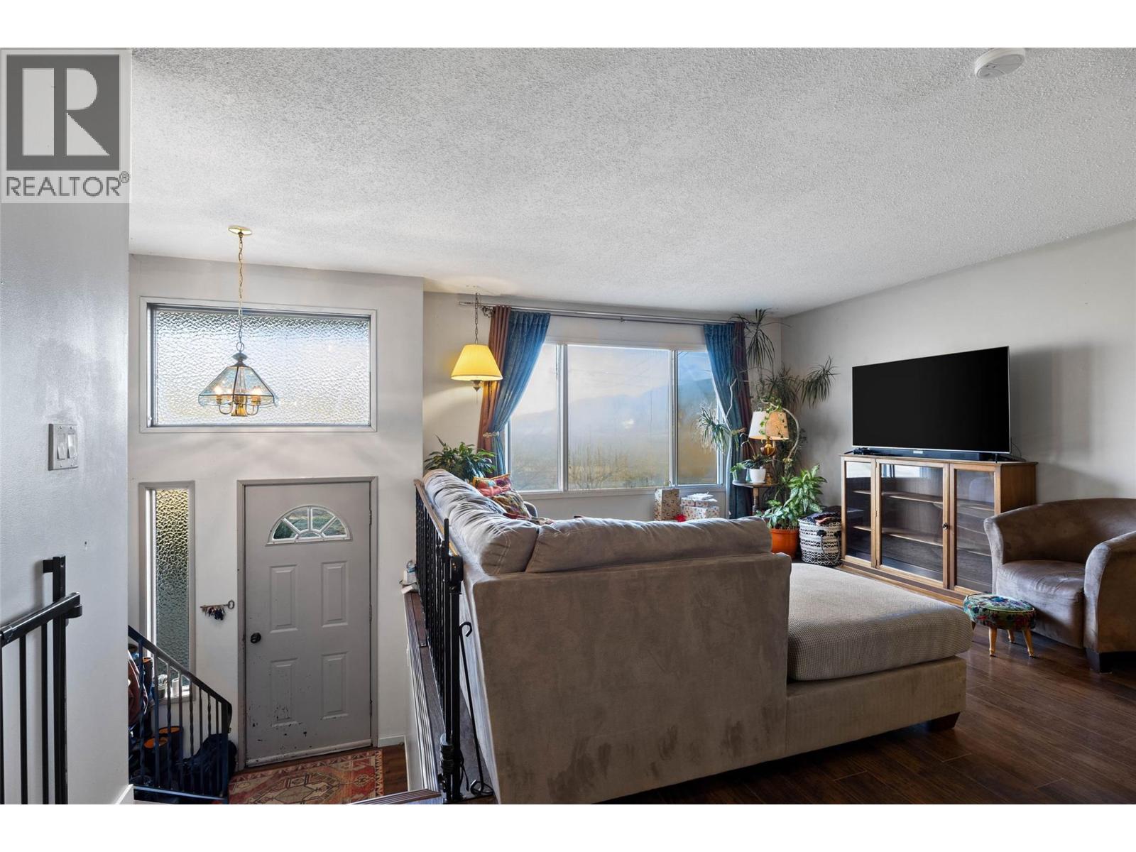 273 Station Road, Kamloops, British Columbia  V0E 1Z0 - Photo 3 - 10369839