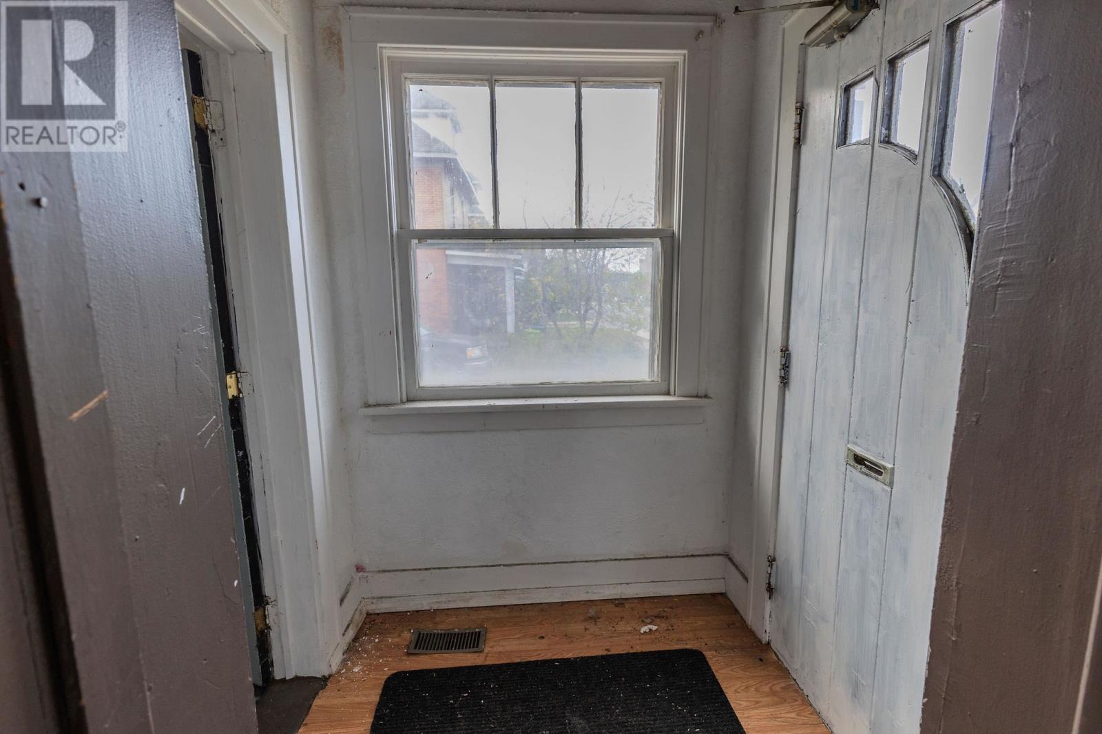 184 Elgin St, Sault Ste. Marie, Ontario  P6A 2Z1 - Photo 18 - SM253148