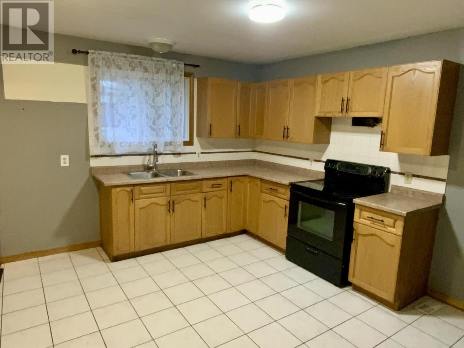 187 Carufel Ave, Sault Ste. Marie, Ontario  P6C 4T5 - Photo 3 - SM253325