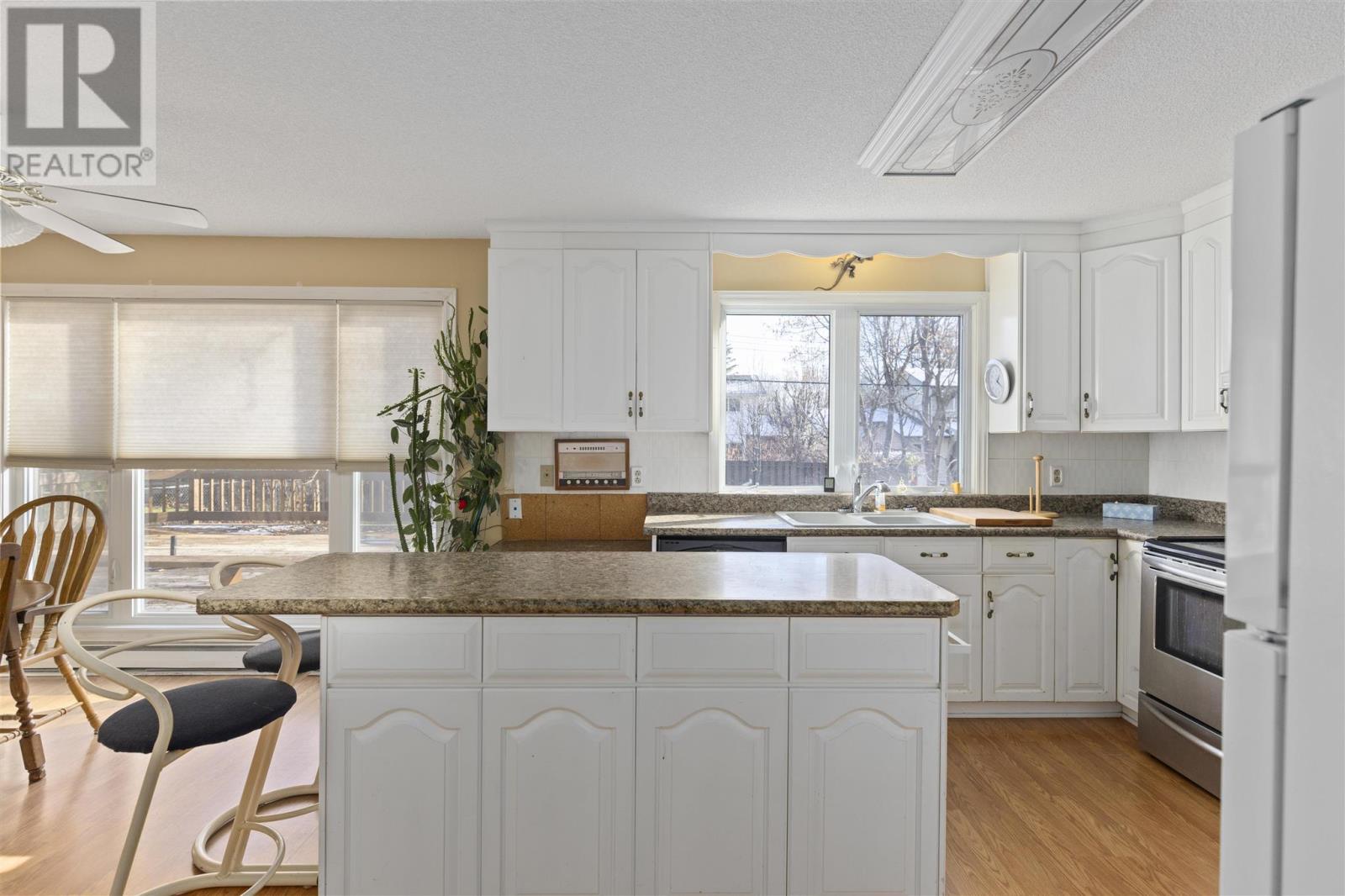 32 Welcome Ave, Sault Ste. Marie, Ontario  P6A 5A5 - Photo 13 - SM253335