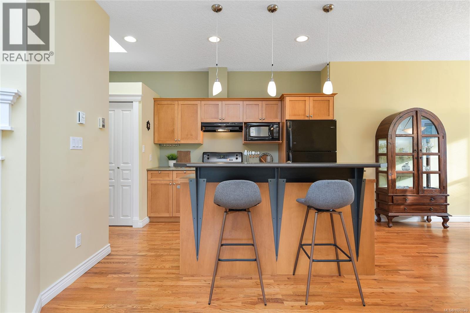 1 1515 Camosun St, Victoria, British Columbia  V8T 3E3 - Photo 13 - 1021149