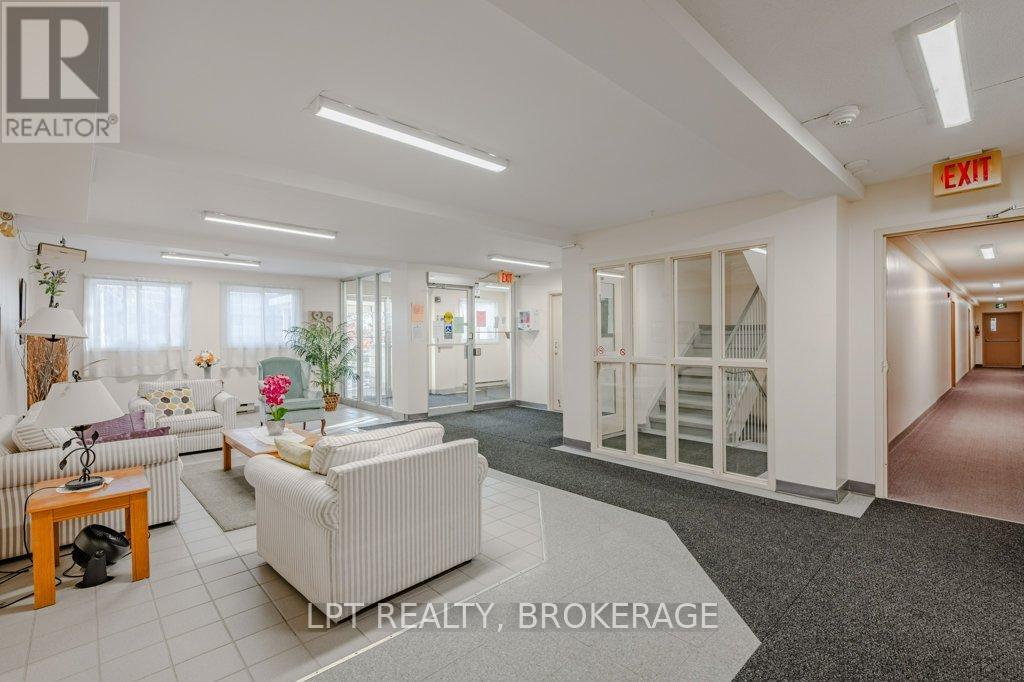 107 - 310 Kingsdale Avenue, Kingston, Ontario  K7M 8S1 - Photo 16 - X12576322