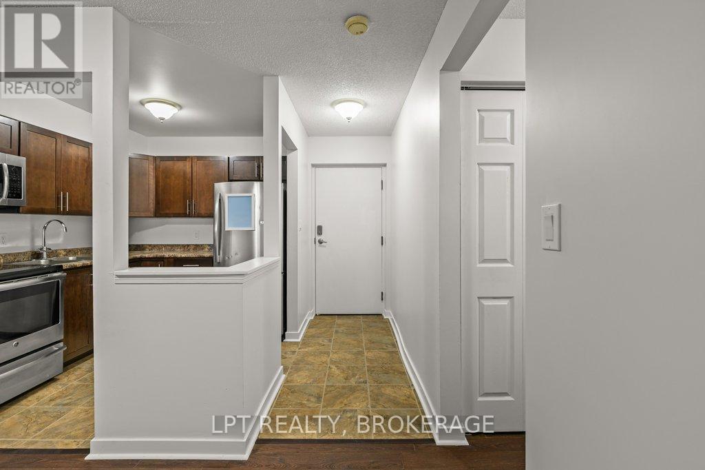 107 - 310 Kingsdale Avenue, Kingston, Ontario  K7M 8S1 - Photo 3 - X12576322