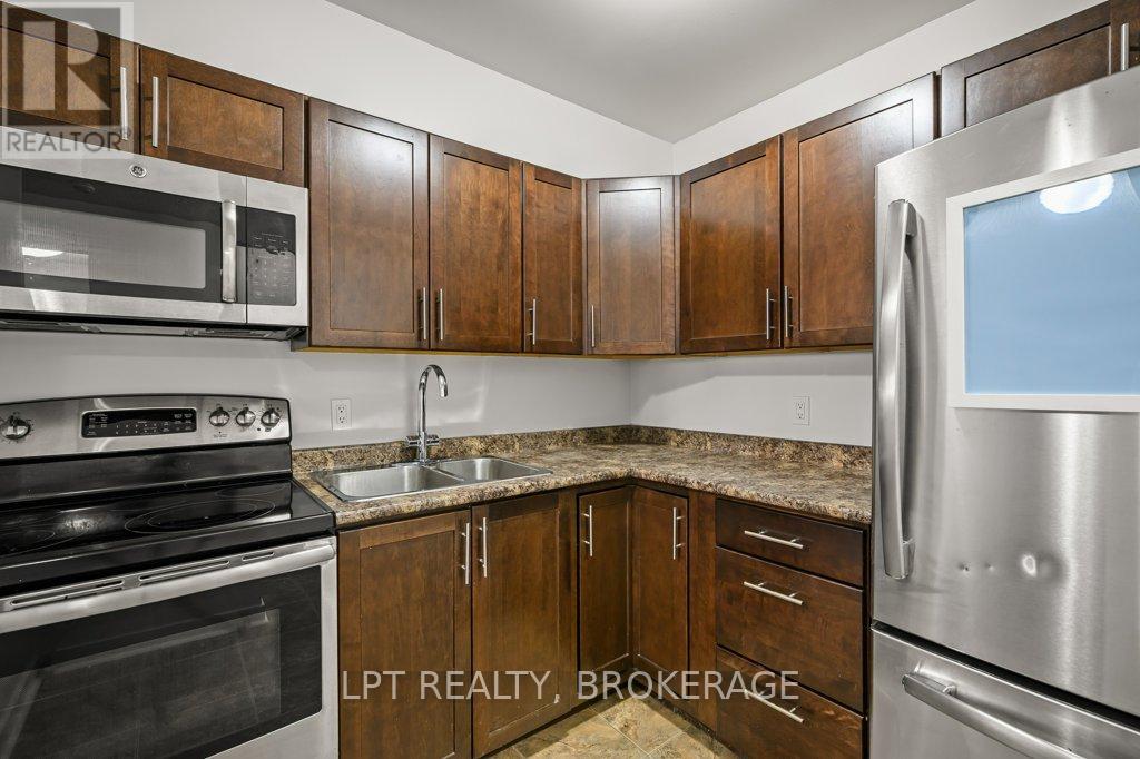 107 - 310 Kingsdale Avenue, Kingston, Ontario  K7M 8S1 - Photo 4 - X12576322