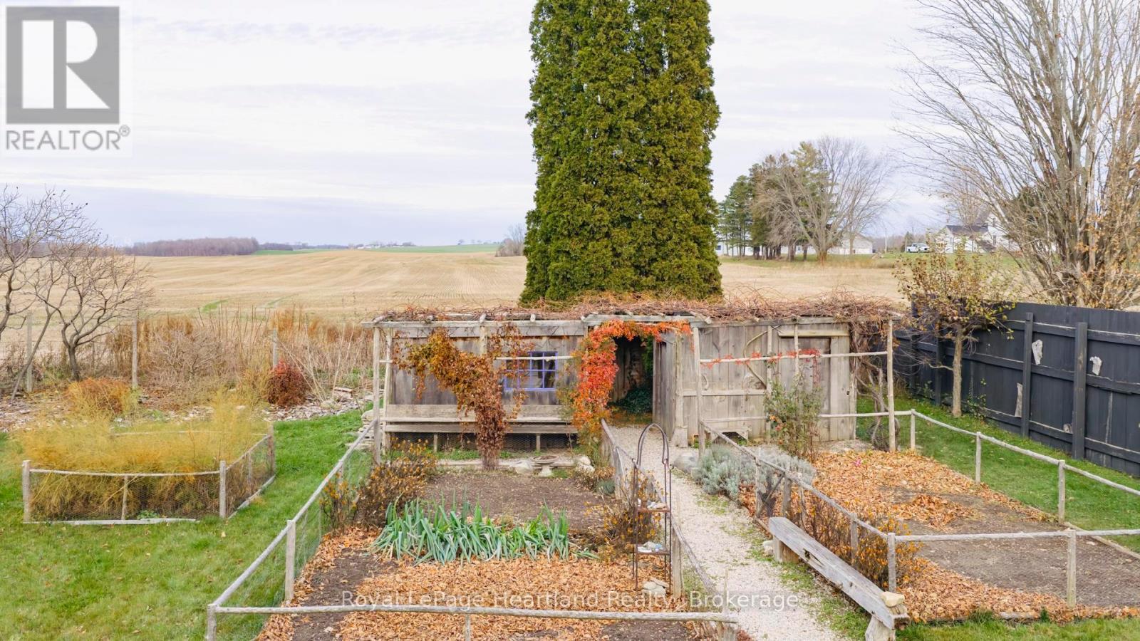 38 Albert Street, Ashfield-Colborne-Wawanosh, Ontario  N0M 1R0 - Photo 35 - X12576314